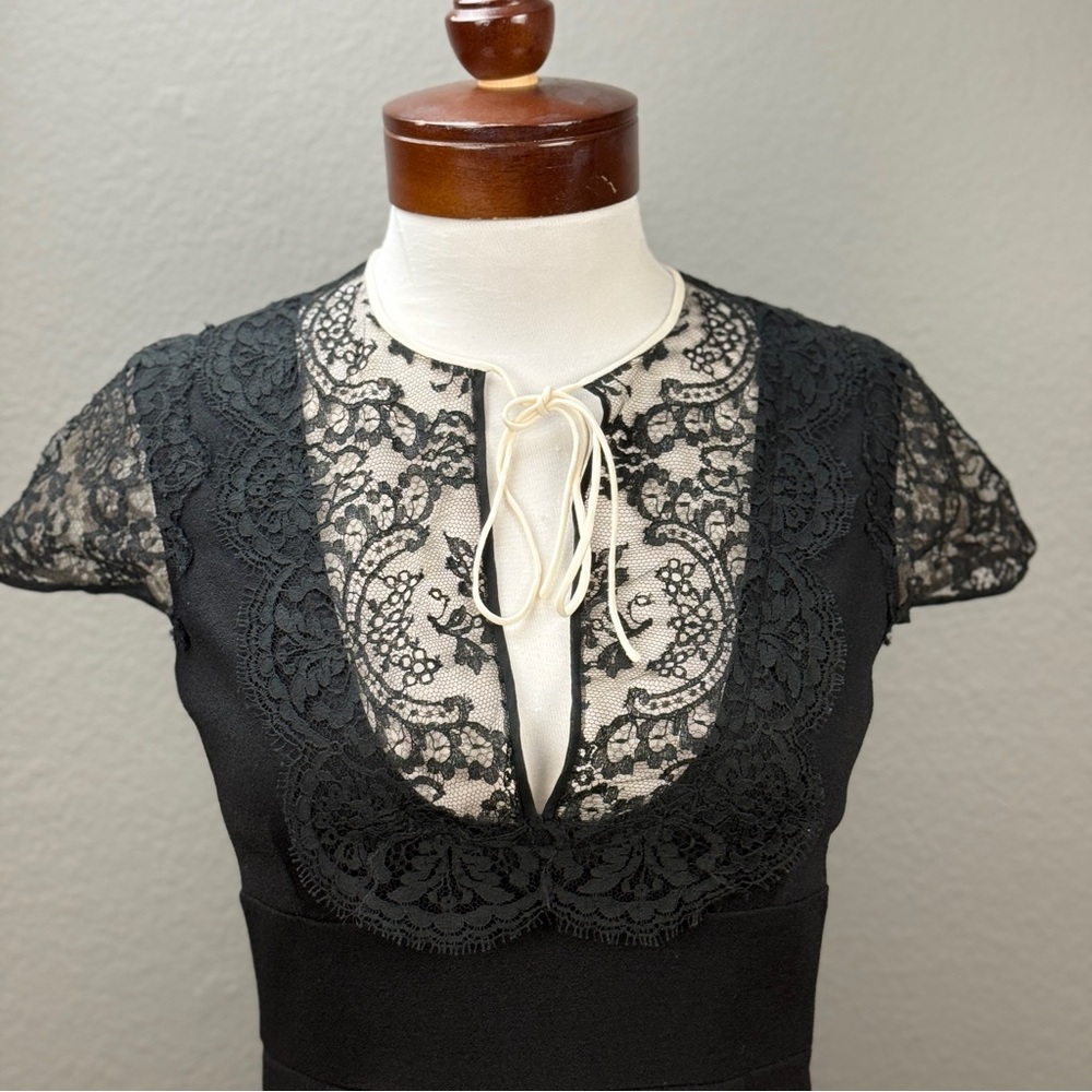 Valentino Italy NWT Black Lace Yoke Cocktail Sheath Dress Sz 6 LBD $1300 - Picture 5 of 13